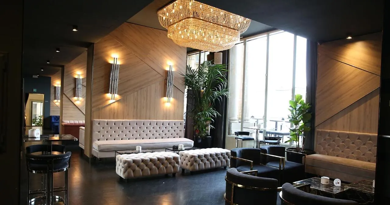 The Glamore Milano Duomo Hotel