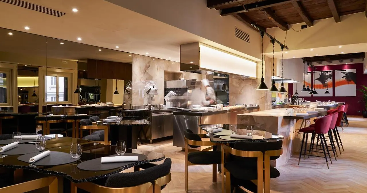 The Glamore Milano Duomo 5*, Milan Italy
