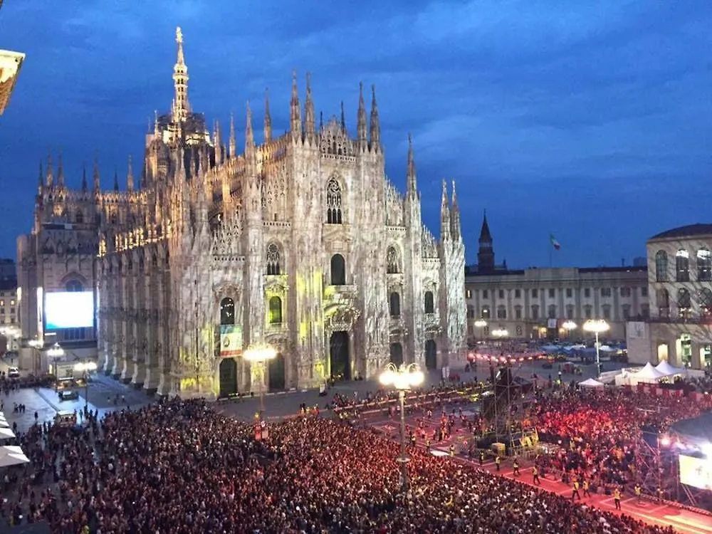 The Glamore Milano Duomo