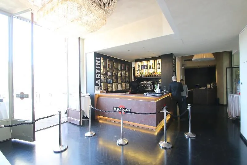***** Hotel The Glamore Milano Duomo Italy