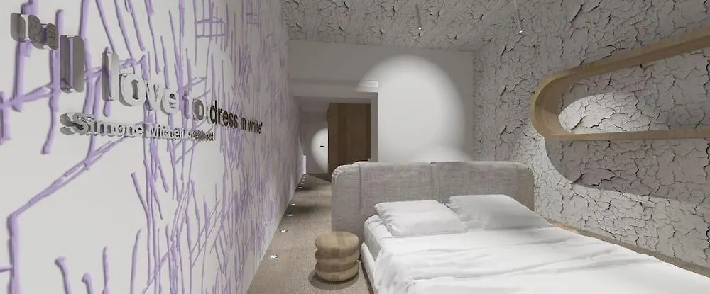 The Glamore Milano Duomo Hotel Milan